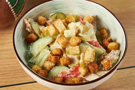 Салат Цезарь с куриным филе