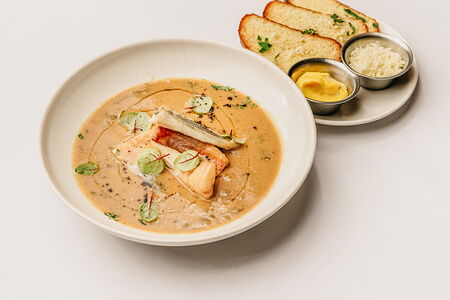 Буйабес с дикой рыбой