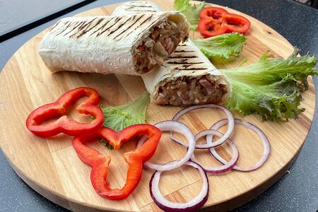 Шаурма с курицей большая
