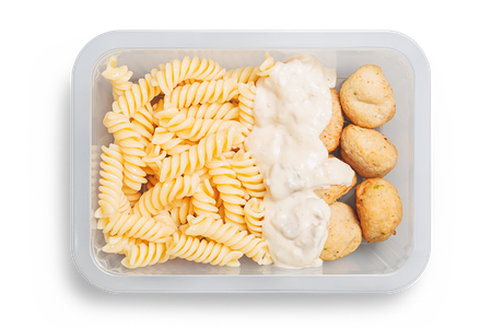 Куриные фрикадельки в соусе с макаронами