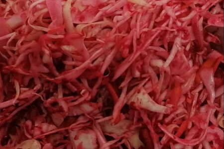 Салат капустный со свёклой