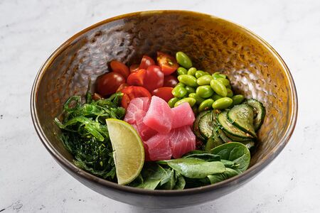 Поке с тунцом