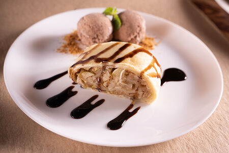 Штрудель яблочный