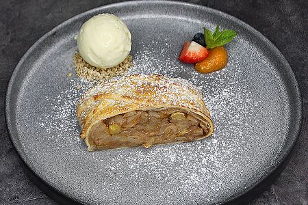 Грушевый штрудель