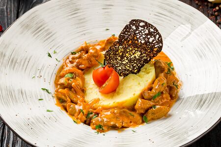 Бефстроганов