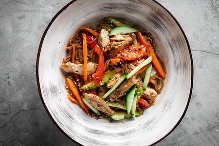 Вок с курицей