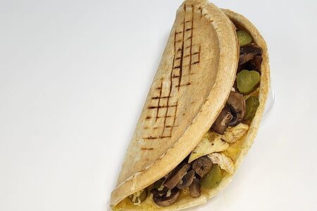 Закрытая пицца Белый гриб