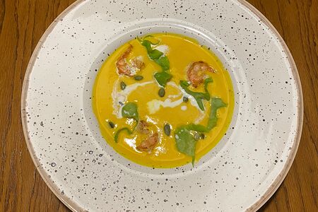 Крем-суп тыквенный с креветками