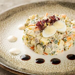 Оливье с говядиной