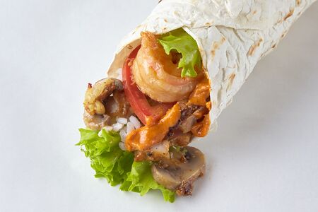 Том ям шаверма