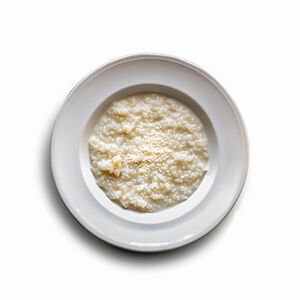 Рисовая каша с сезонными фруктами