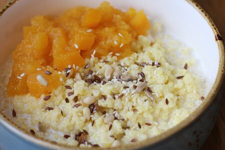 Пшенная каша с тыквенным конфитюром