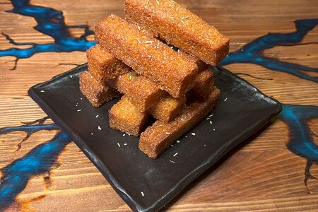 Гренки с чесночным соусом