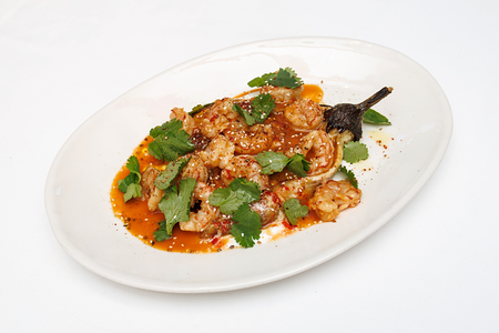 Баклажан печеный, креветка и греческий йогурт