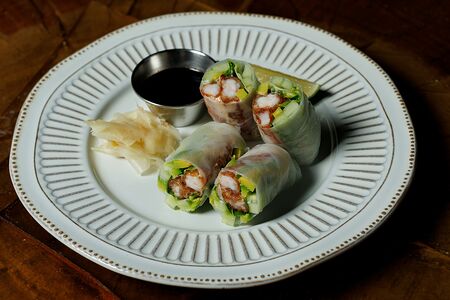 Роллы в рисовой бумаге