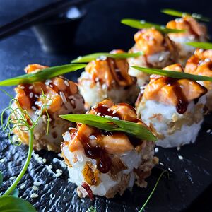  Ролл Спайси сяке хот