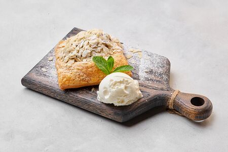 Домашний пирог с грушей 