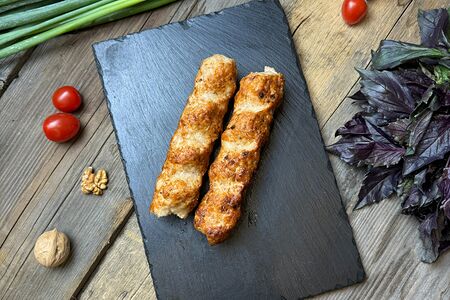 Люля-кебаб из курицы с сыром
