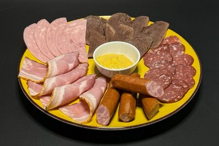 Мясная нарезка