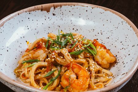 Вок с морепродуктами