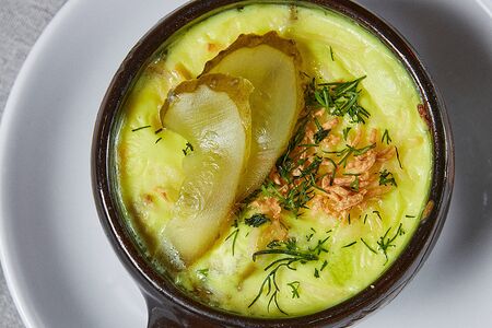 Жюльен из цыпленка с белыми грибами в сливках