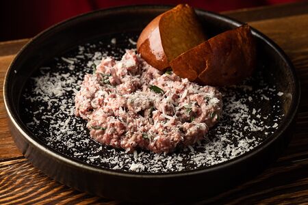 Тартар из мраморной говядины