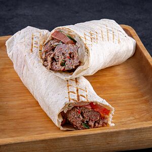 Люля-кебаб со свининой в лаваше