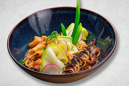 Удон с морепродуктами