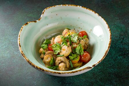 Салат с хрустящими шампиньонами