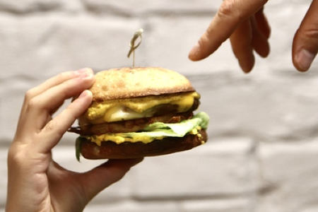 Бургер Это База! По вегану, без сыра