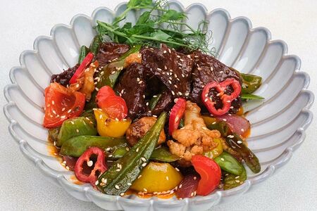 Говядина в перечном соусе