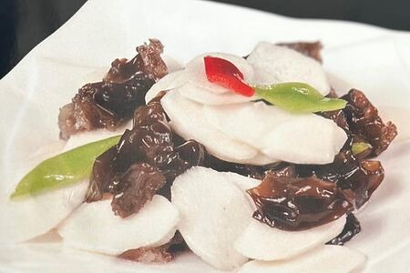 Китайский ямс с древесными грибами