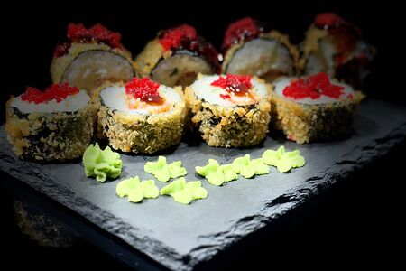 Роллы с креветками темпура