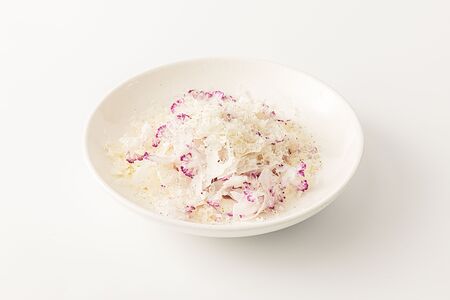 Карпаччо из белой и фиолетовой цветной капусты