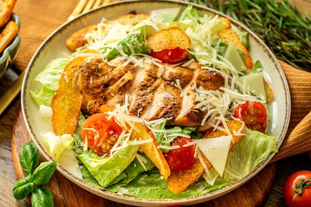 Цезарь с цыплёнком