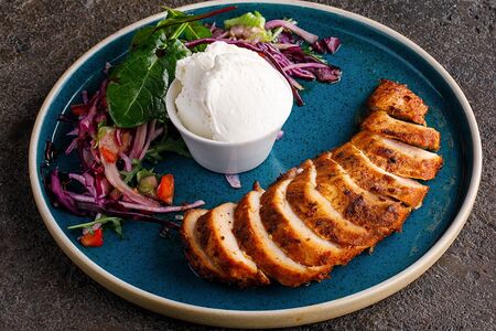 Куриная грудка в специях тандури