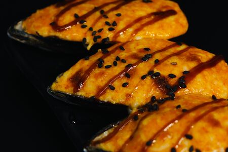 Запеченные мидии