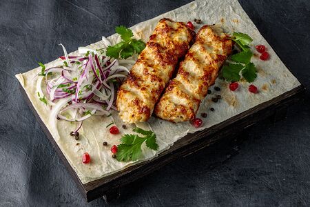 Люля-кебаб из курицы с сыром 