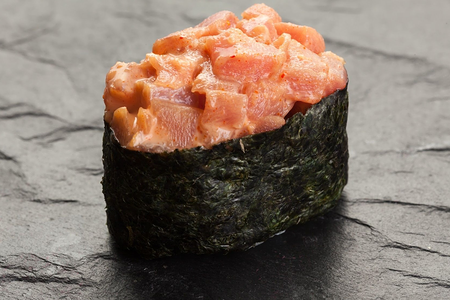 Суши Спайси-магуро