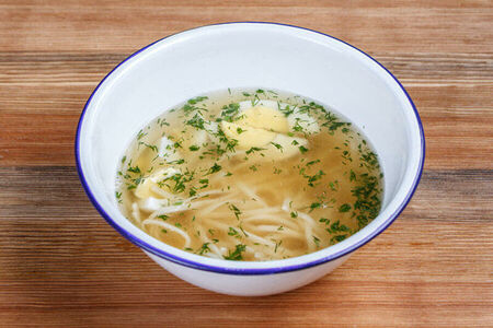 Куриная лапша с яйцом