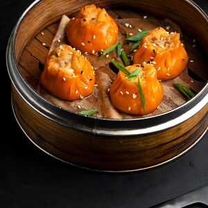 Гедза с лососем