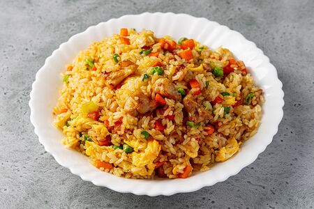 Рис, жаренный с курицей