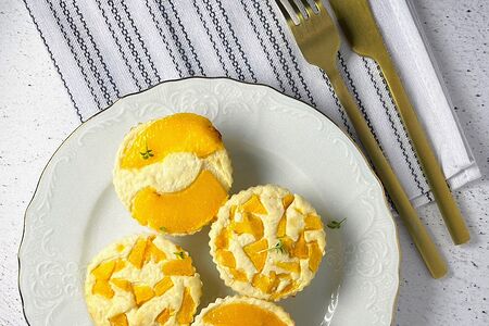 Фитнес-сырники с персиком