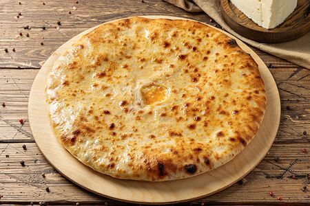 Осетинский пирог с семгой и сыром