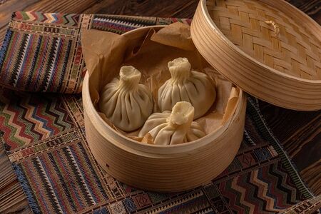 Хинкали с бараниной и зеленью 