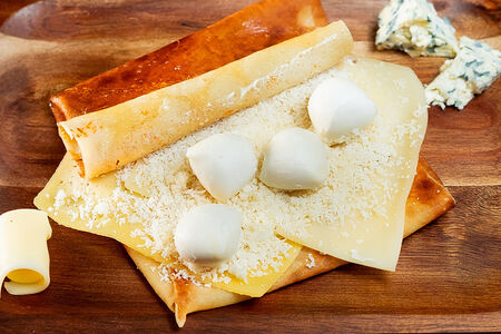 Блин Четыре сыра XL