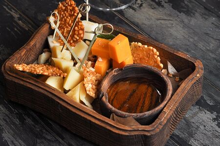 Сырная шкатулка