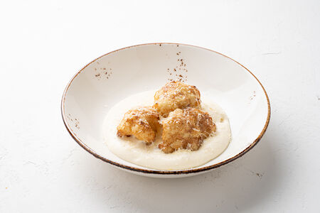 Цветная капуста с муссом из пармезана