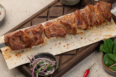 Шашлык из cвинoй шейки