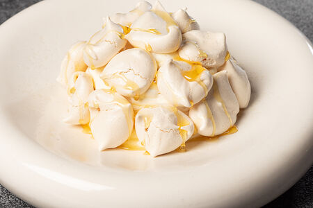 Анна Павлова с малиной